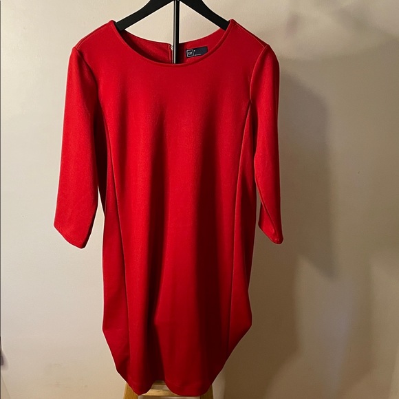 GAP Dresses & Skirts - GAP Vibrant Red Top